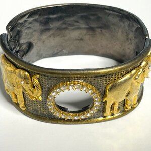 VTG Elephant Rhinestones Hinged Bangle Bracelet Gold Antiqued Tone